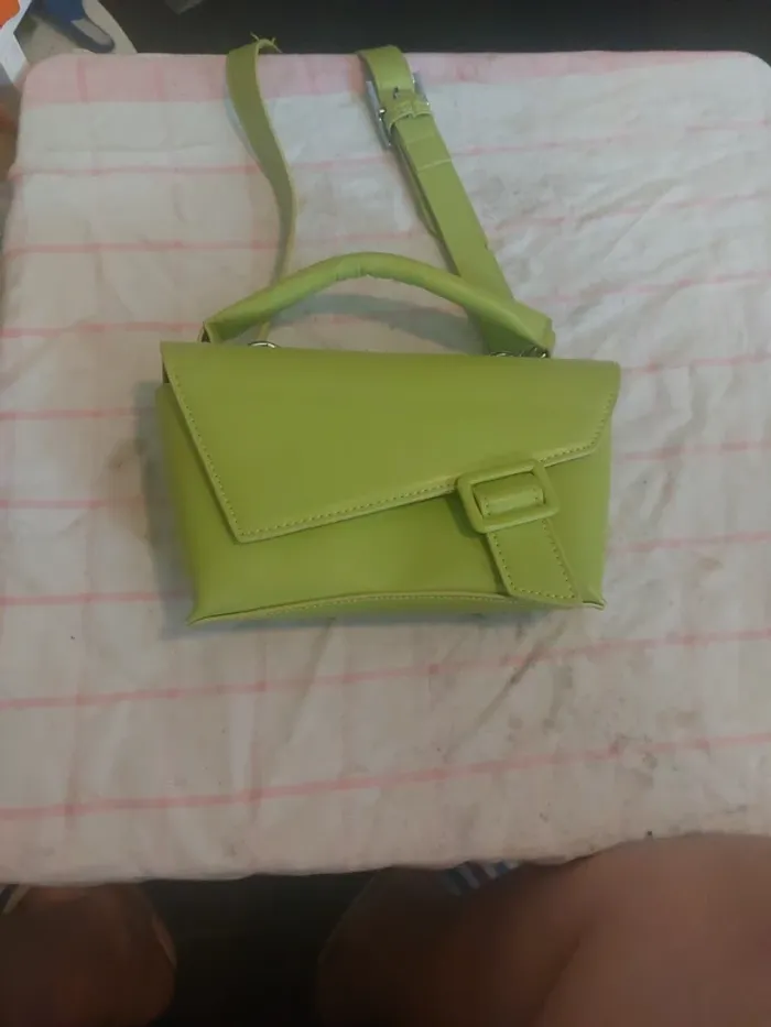 Sac à main vert fluo - photo numéro 2