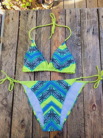Superbe maillot de bain 👙 2 pièces taille 40, bleu et vert fluo, neuf