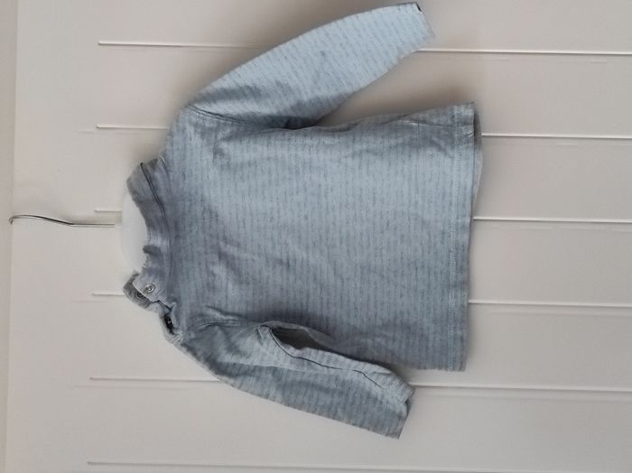T-shirt col roulé bébé garçon 9 mois – rayé bleu et gris - photo numéro 3