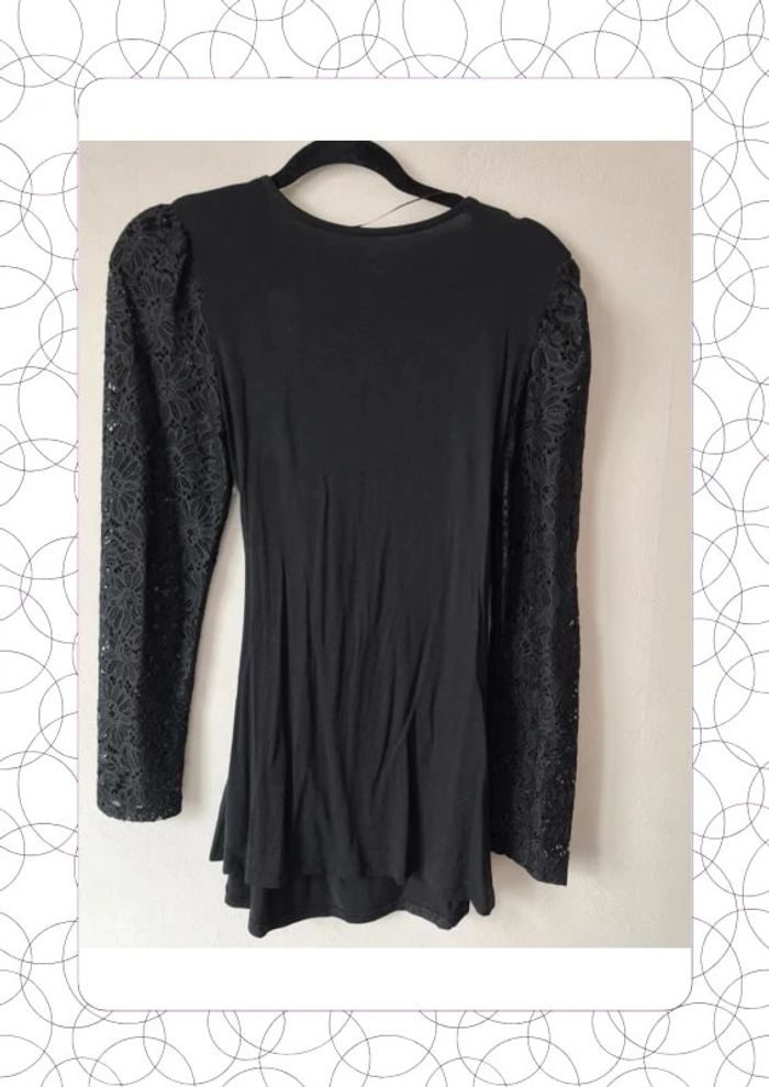 Haut avec manche en dentelle - photo numéro 8