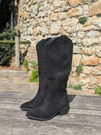 Bottes santiags Houston noir suédine
Pointure 36