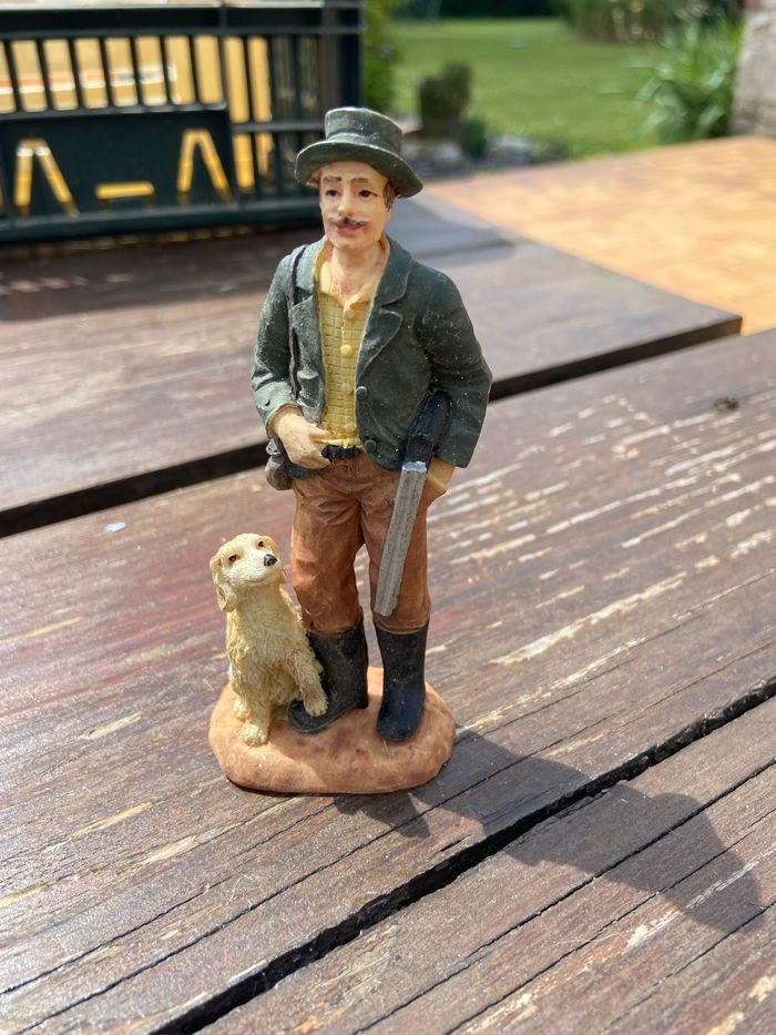 Figurine chasseur avec son chien