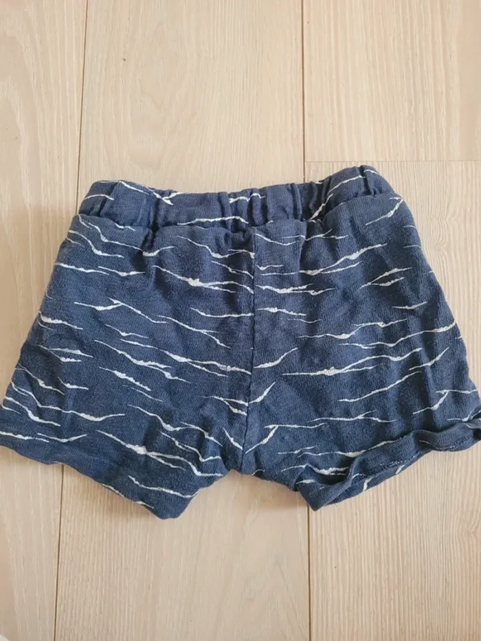 Short en coton Zara 1 an - photo numéro 2