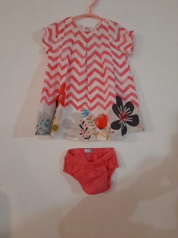 Robe avec culotte.  Catimini. Taille 6 mois.