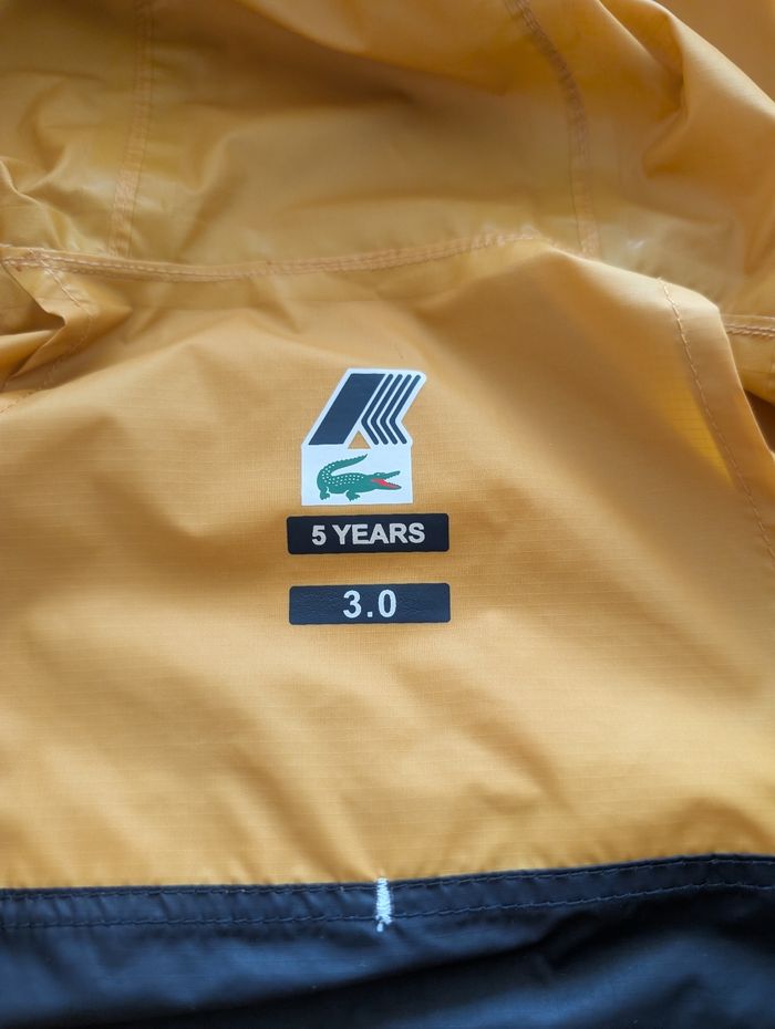 Kway Lacoste 5 ans + bob kway - photo numéro 7
