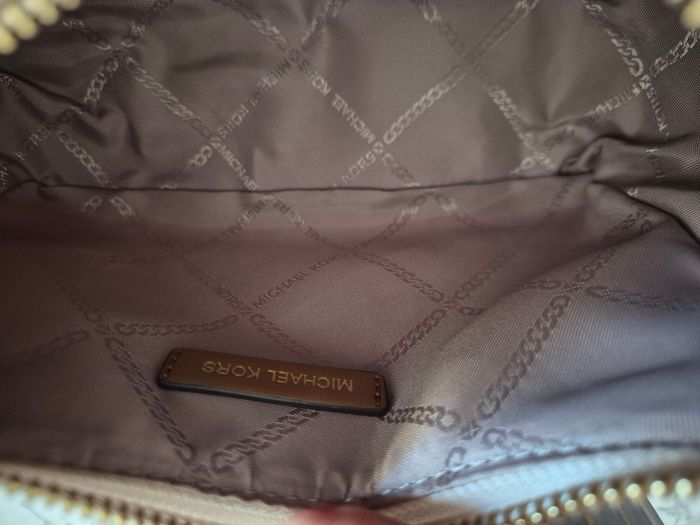 Sac Michael Kors "jet set charm" - photo numéro 4