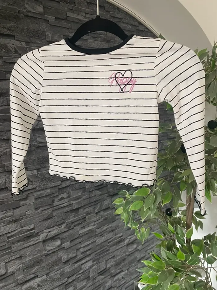 🤍🖤T-shirt marinière manches longues fille 6 ans – cœur brodé  Primark 🖤🤍 TBE