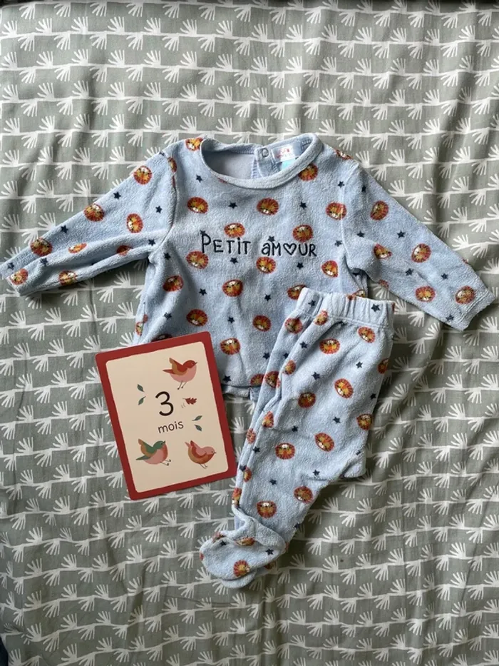 Pyjama 2 pièces velours 3 mois