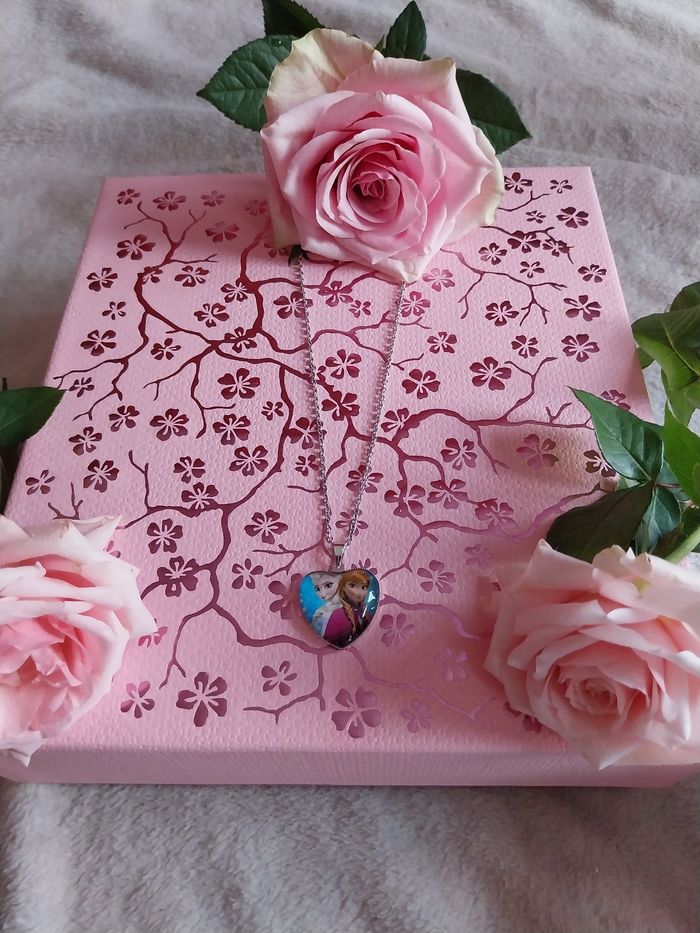 Collier reine des neiges - photo numéro 2