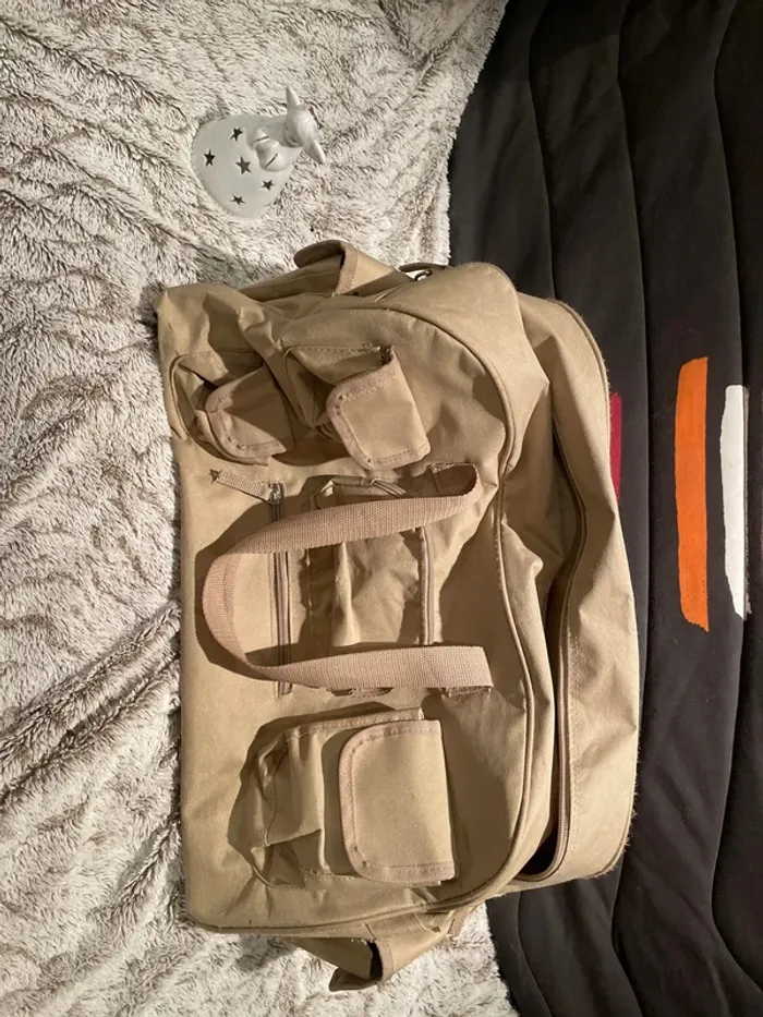 Sac de voyage avec de multiples rangements