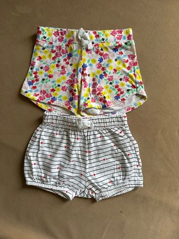 Lot 2 shorts 12 mois