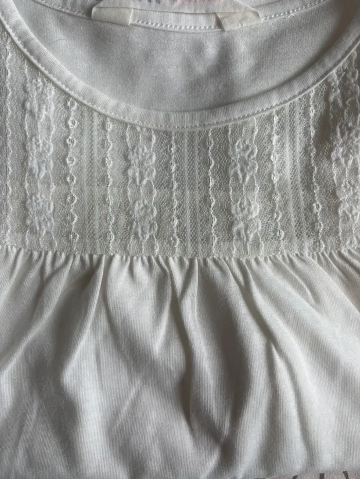 Haut blanc HM à dentelle - photo numéro 2