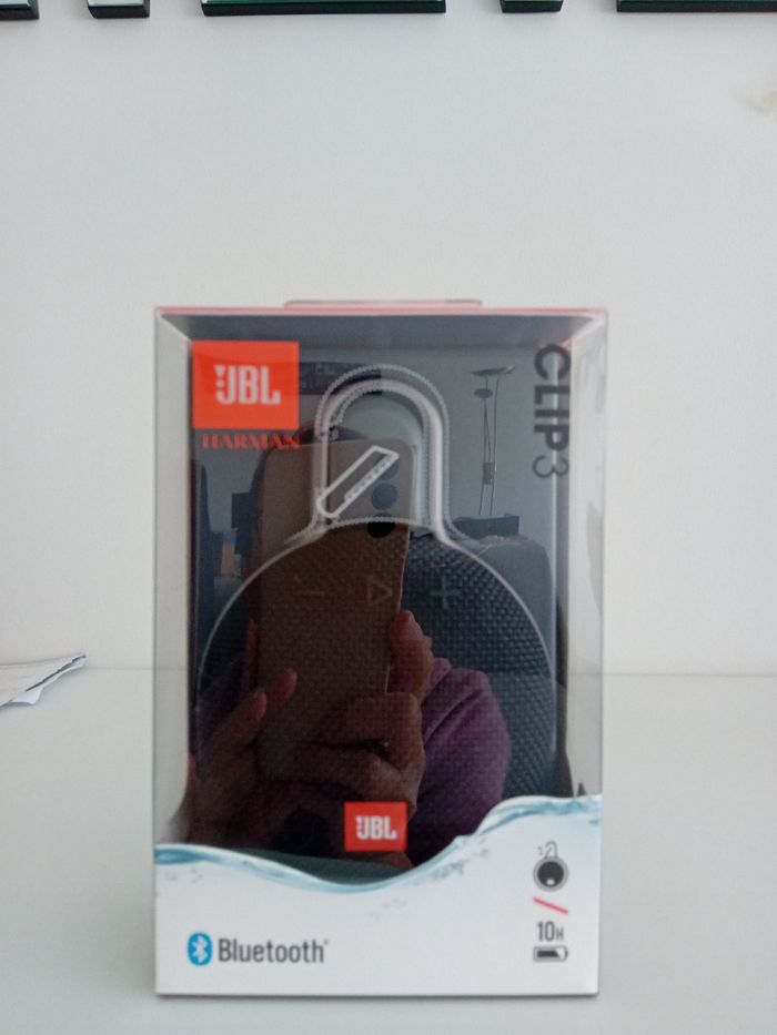 Enceinte clip JBL neuve