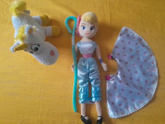 Lot de 2 Peluches rares Toys Story Disney Pixar Bo Peep et Bouton d'or
