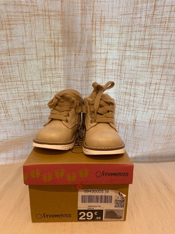 Chaussure bébé - photo numéro 2
