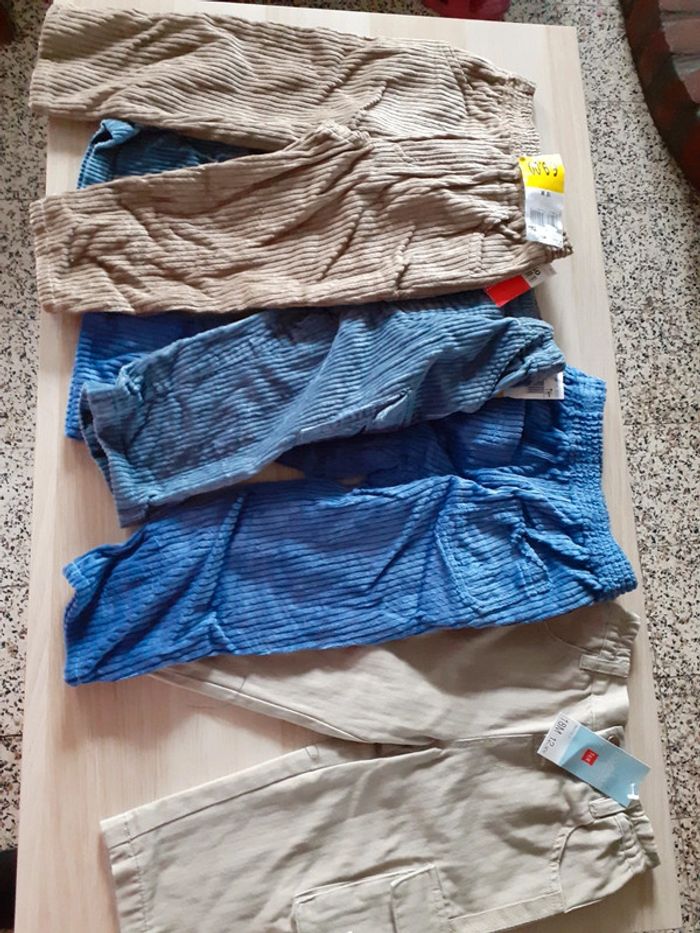 Lot 4 pantalons 18 mois