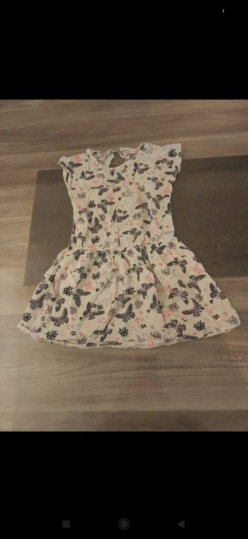 Robe motifs papillons 4 ans