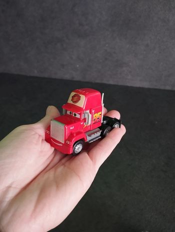 Camion mach cars Disney pixar