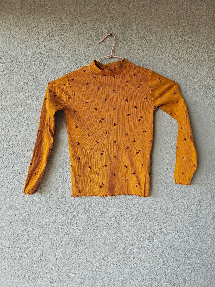 Tee shirt à manches longues moutarde avec fleurs pour fille