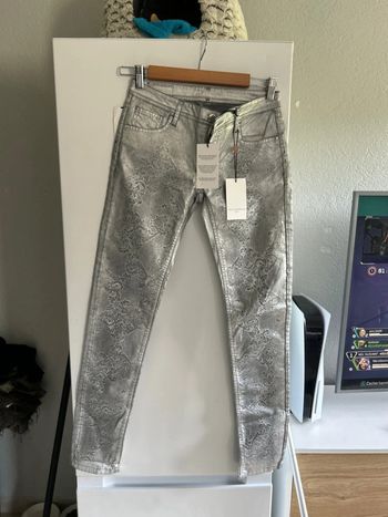 Pantalon gris argentée