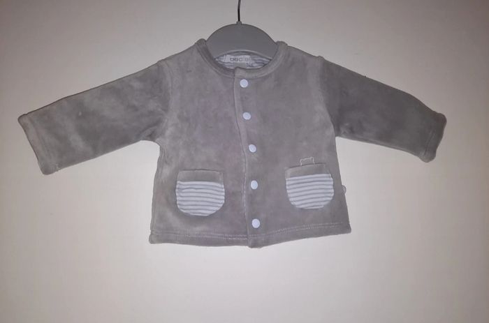 Gilet gris obaibi taille 1 mois