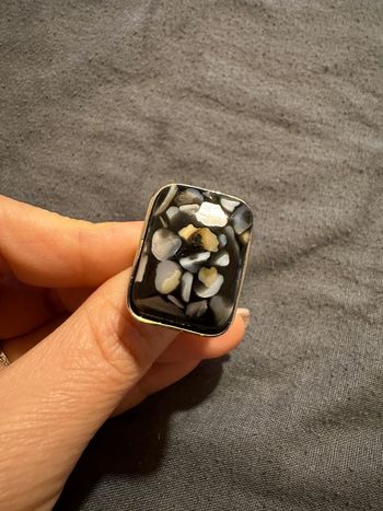 Bague fantaisie rectangulaire T.18