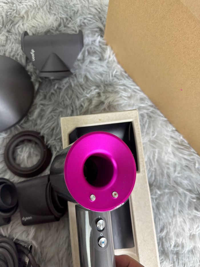 Sèche-cheveux Dyson HD08 - photo numéro 3