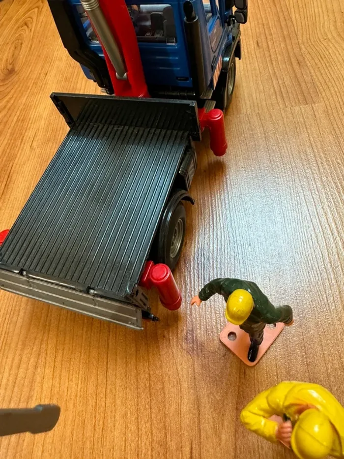 Lot camion de chantier et personnages - photo numéro 5