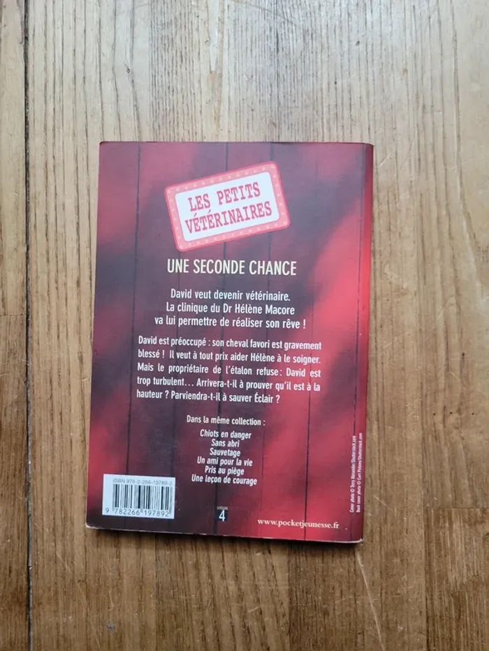 Lot de 2 livres de "Les petits vétérinaires" - photo numéro 6