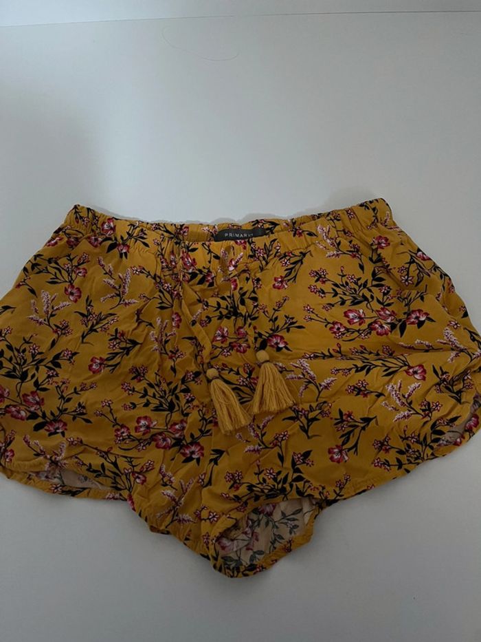 Short moutarde
