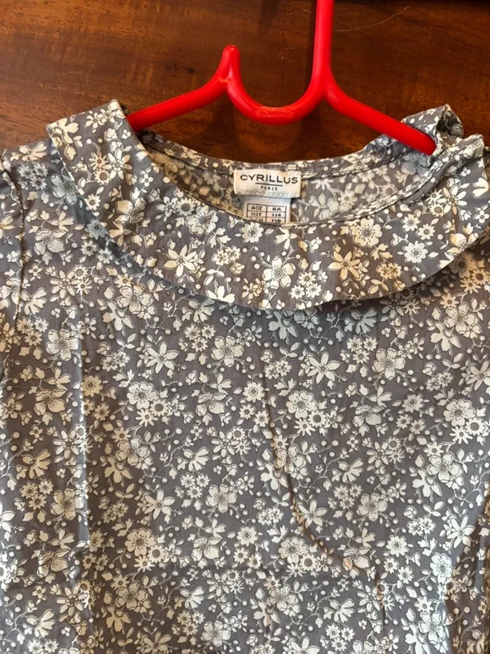 Blouse liberty Cyrillus 6 ans parfait état - photo numéro 2