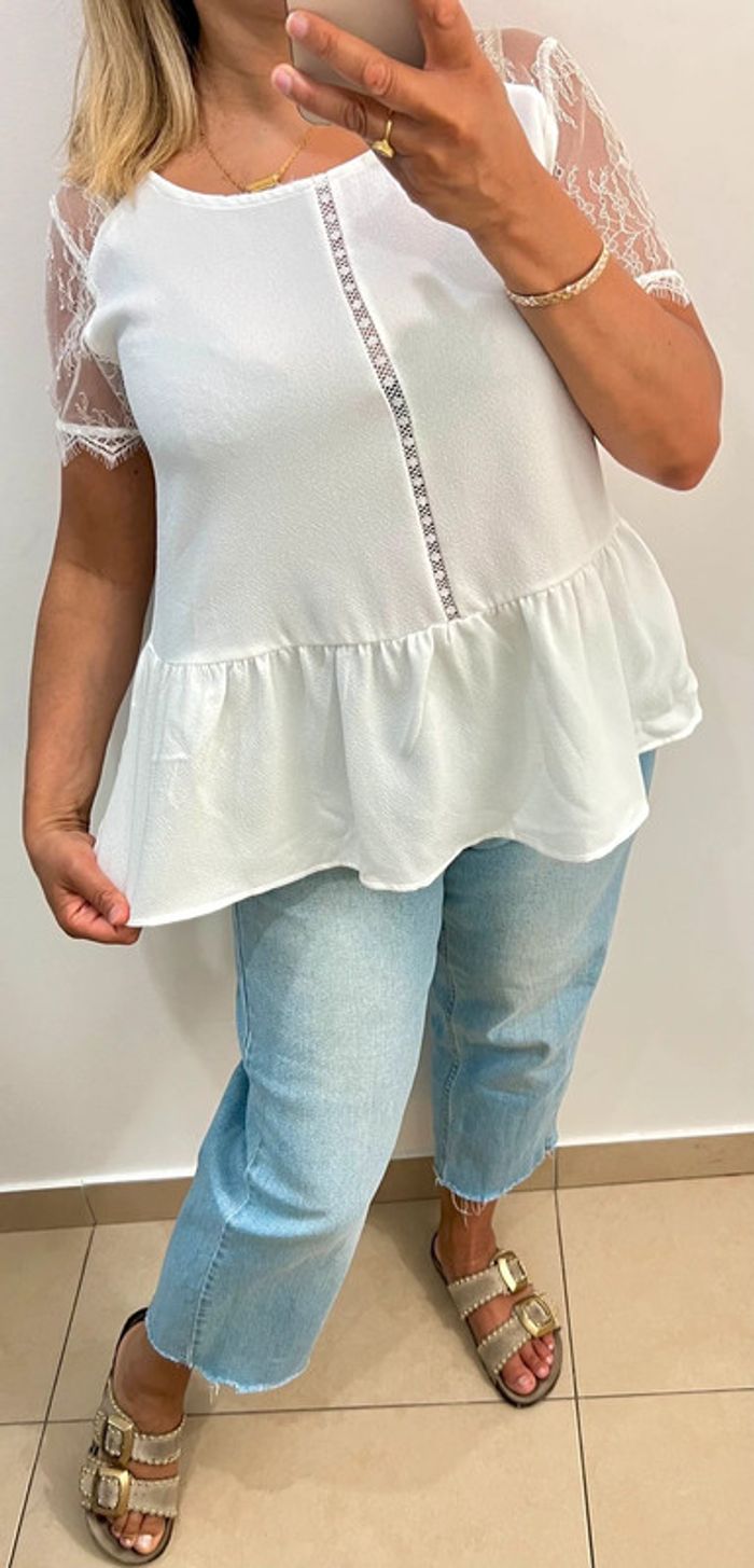 🤍 Blouse  blanche volanté en dentelle – Kilibby Taille S-M - photo numéro 3