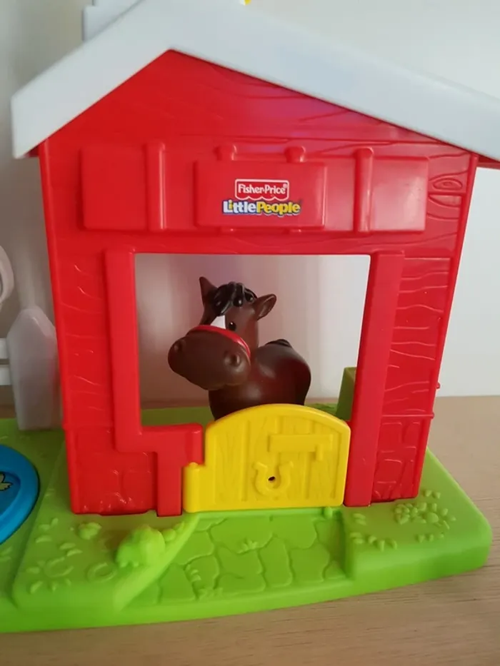 Fisher Price écurie et stand du marché fermier Little people - photo numéro 5