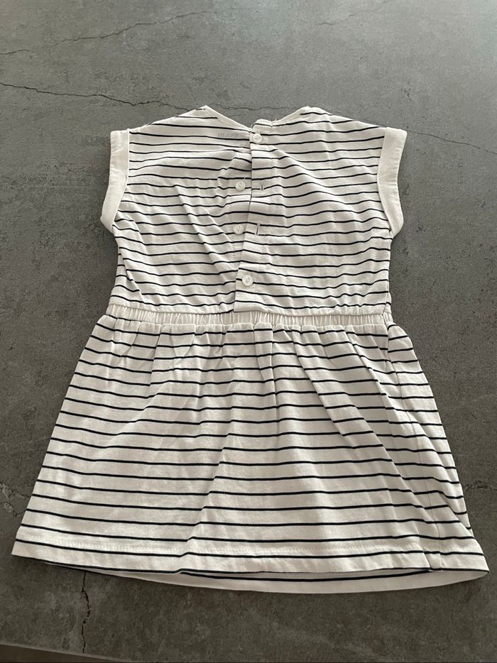 Robe 24 mois - photo numéro 3