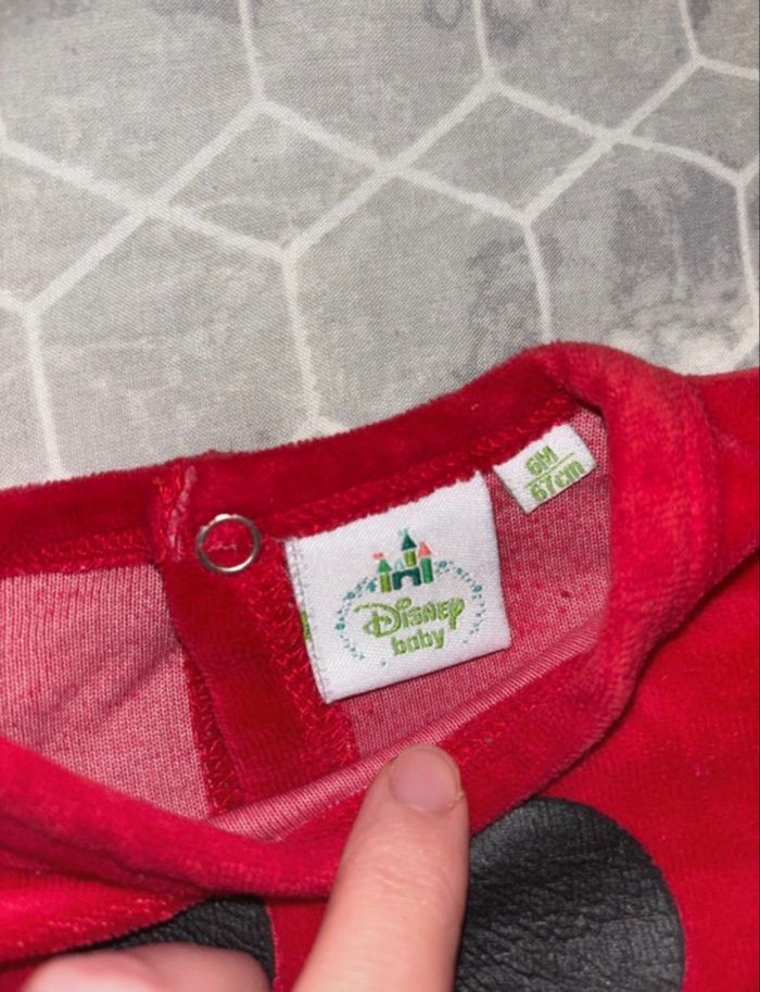 Pyjama Noël Mickey taille 6mois - photo numéro 2