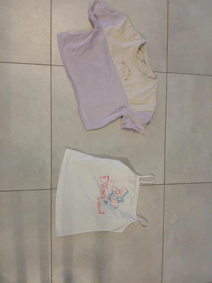 Lot debardeur et crop top 10 ans