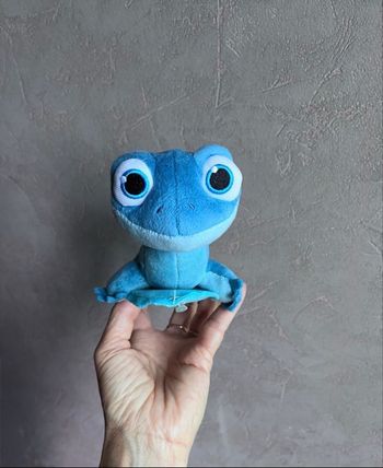 Peluche épaule / shoulder bruni reine des neiges 2