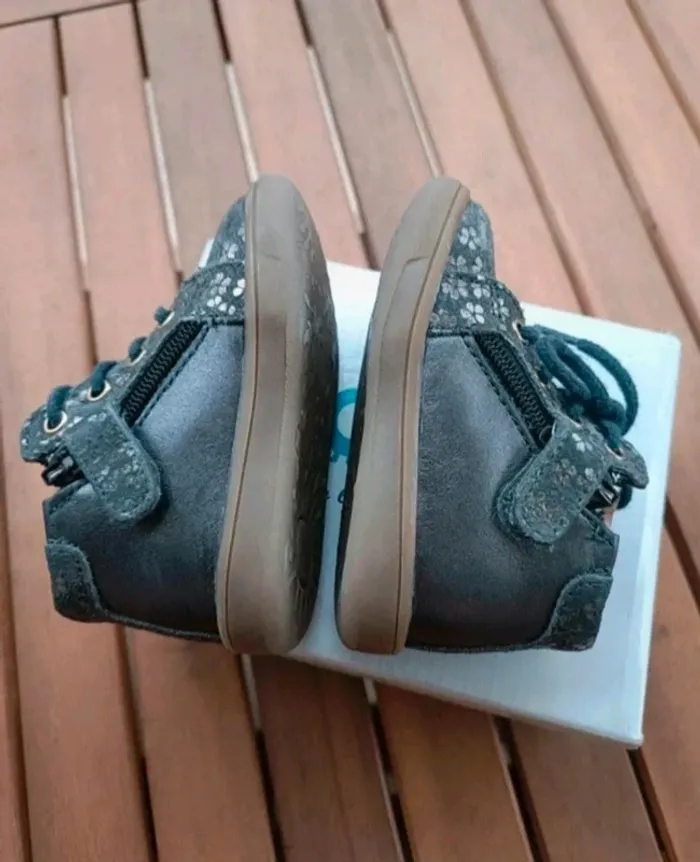 Chaussures bébé GBB pointure 18 - photo numéro 5