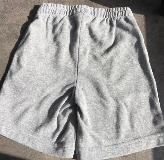 Short « Kiabi » 6 ans - photo numéro 2