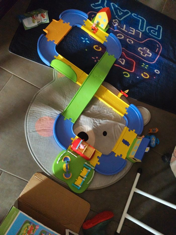 Le circuit ville Peppa pig Complet Tbe - photo numéro 5