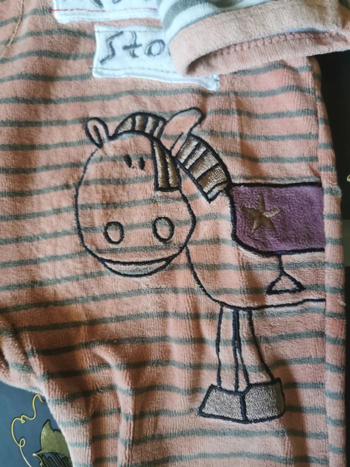 pyjama taille 9 mois - photo numéro 5