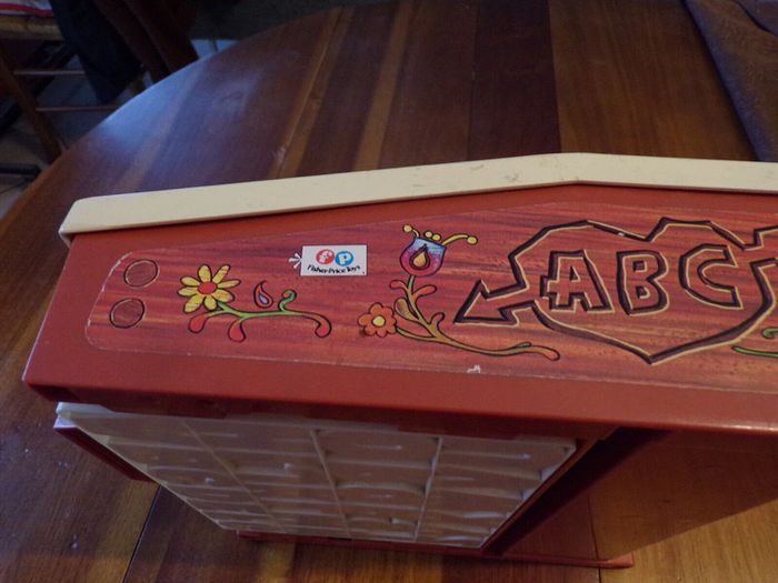 Ancien jouet Fisher Price Toys School Days Desk école Lettres Chiffres 1972 - photo numéro 2