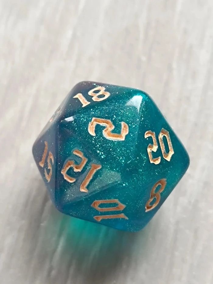 Lot de 7 dés turquoise irisé originaux pour activités - photo numéro 9
