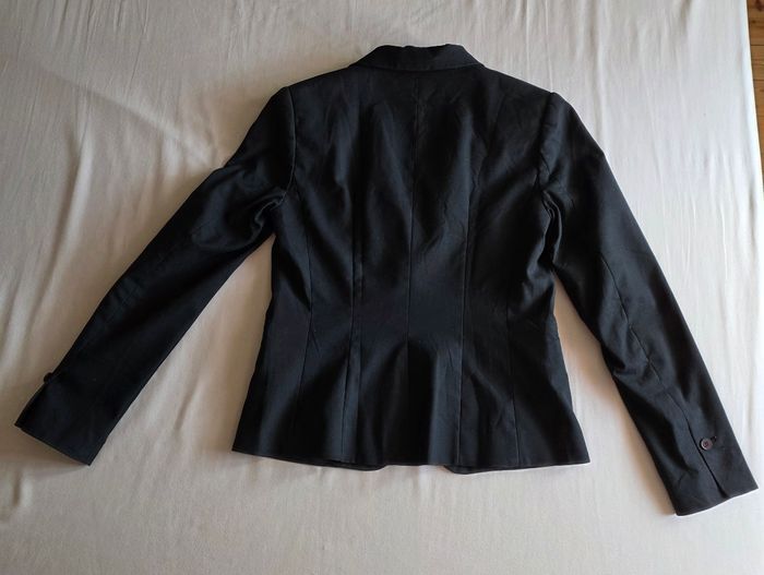 H&M Blazer Noir Cintré Viscose Polyester Professionnel Chic Taille 38 Très bon état - photo numéro 3