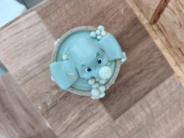 Figurine Dumbo dans le bain, Baby Mine, Disney Classics, Moments Magiques - photo numéro 5