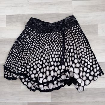 Jupe courte blanc et noire taille M