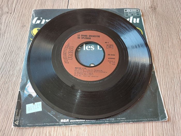 Disque vinyle 45 tours Le Grand Orchestre du Splendid Macao - photo numéro 8