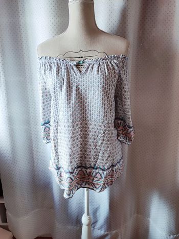 Blouse à motifs épaules dénudées, taille M, TBE!