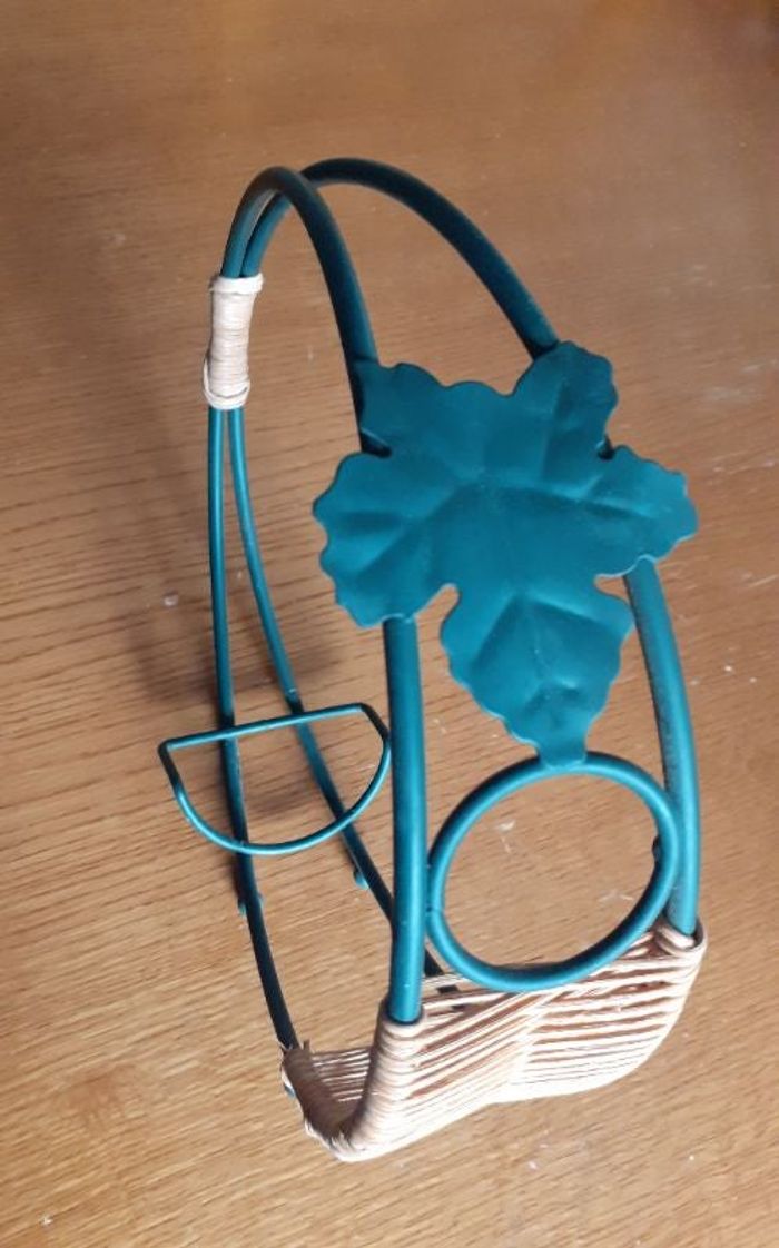 Porte bouteille en fer forgé