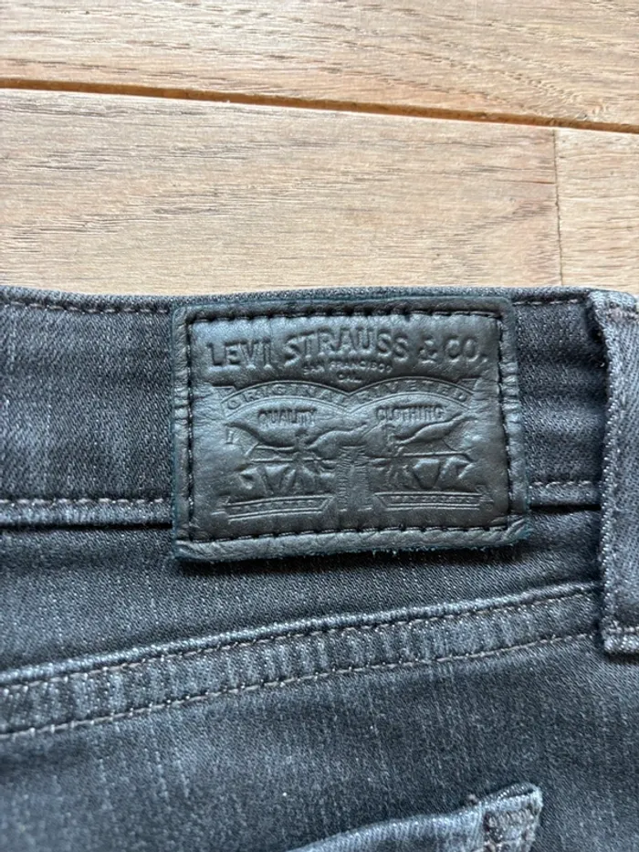 Jean Levi’s femme - 712 Taille 32 - photo numéro 6